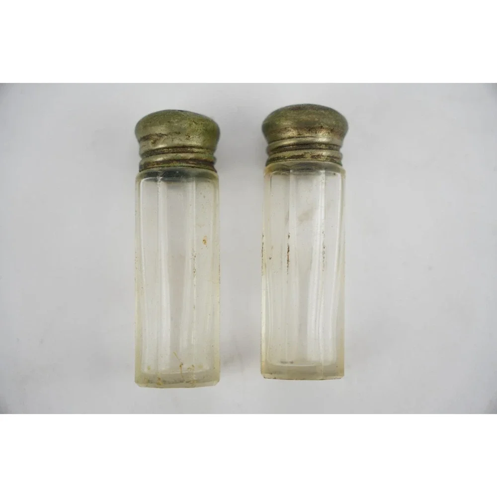Antique Albert Pick & Co Salt Pepper Shaker Set with Metal Holder 3650